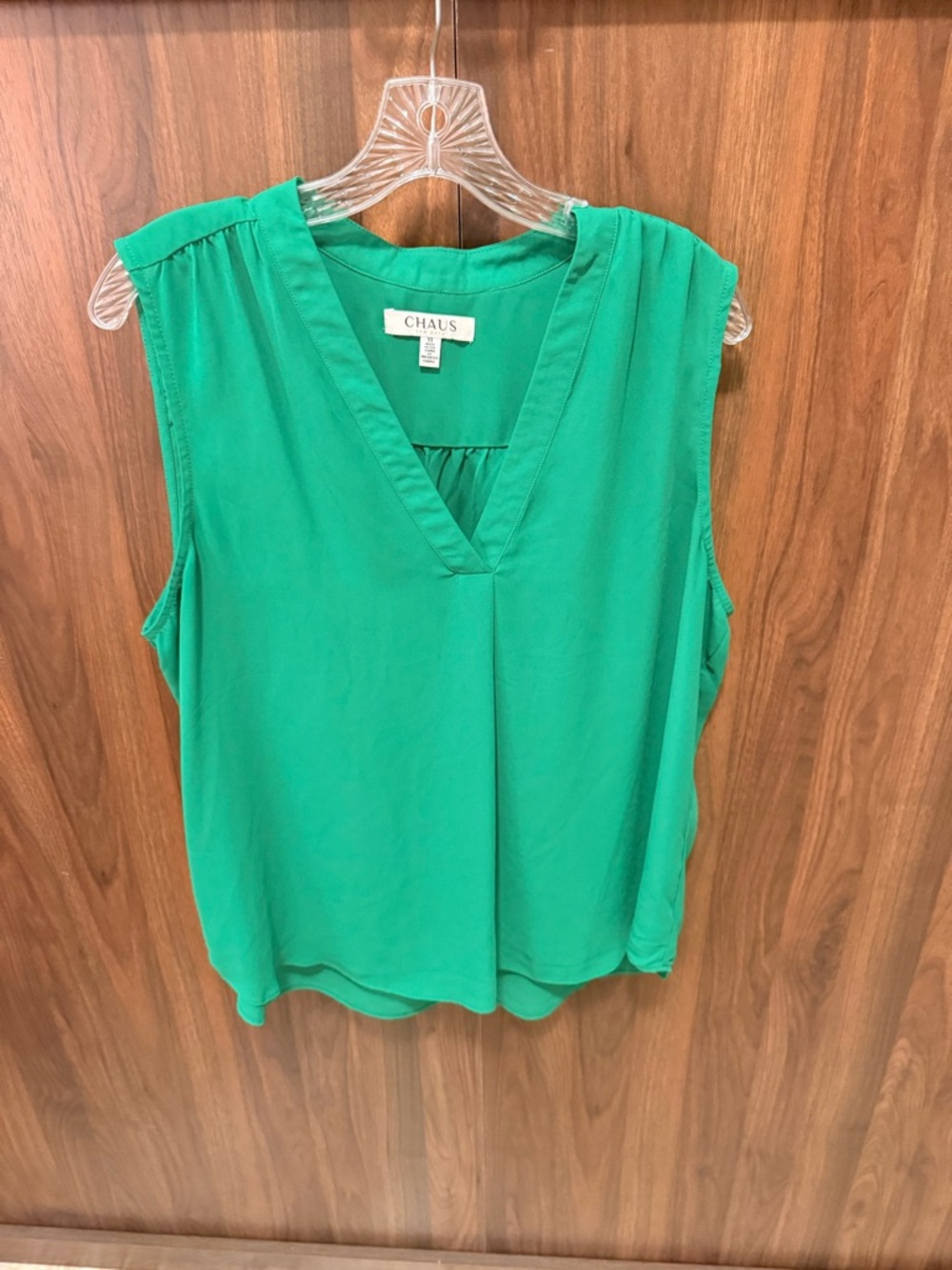 Chaus Women's Emerald Green V-Neck Sleeveless Blouse, Size XL
